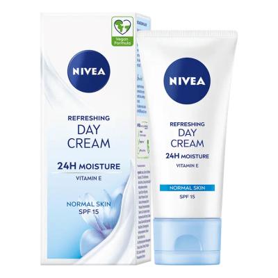 Nivea Crema de Zi  Intens Hidratanta cu Vitamina E 50ml pentru ten normal SPF15