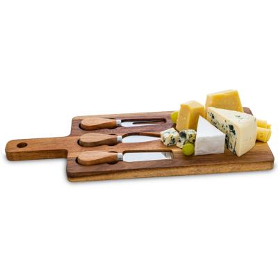 BRIO Set 4 piese Tocator Salcam 37х16cm+ 3 ustensile branza 106997